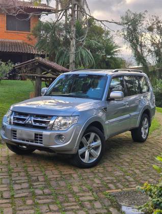 MITSUBISHI PAJERO FULL 3.2 HPE 4X4 16V TURBO INTERCOOLER DIESEL 4P AUTOMÁTICO